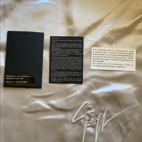 Giuseppe Zanotti-Coline Silver Winged Heels - Picture 8 of 8